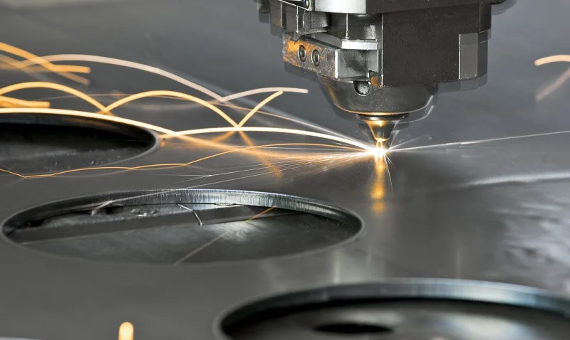 close-laser-cutting